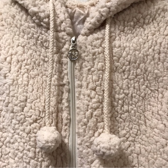 Cream hooded faux Sherpa vest - Picture 5 of 6